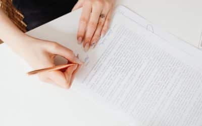 Les clauses obligatoires dans un contrat de travail (2023)