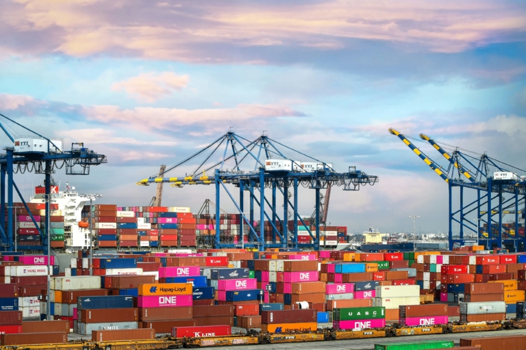 Combien gagnent les professionnels de la logistique et du transport ?